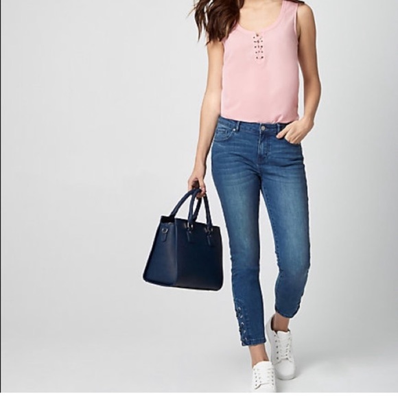 Lot 5 brand new jeans - bulk clothing for keeping or reselling - Picture 2 of 9